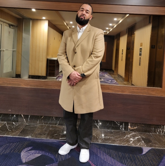 Meet your Posher, Vicari - Picture 3 of 3